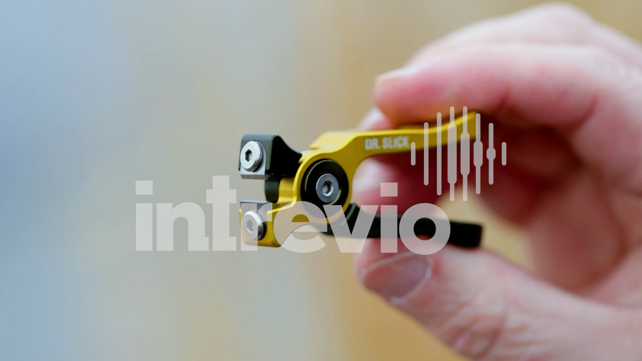 Holding Dr Slick Cyclone Nippers-4