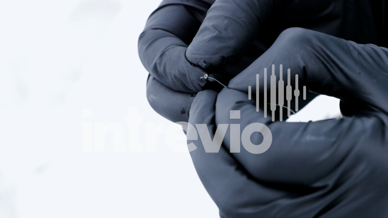 Threading Hook Eyelet with Fishing LIne-01