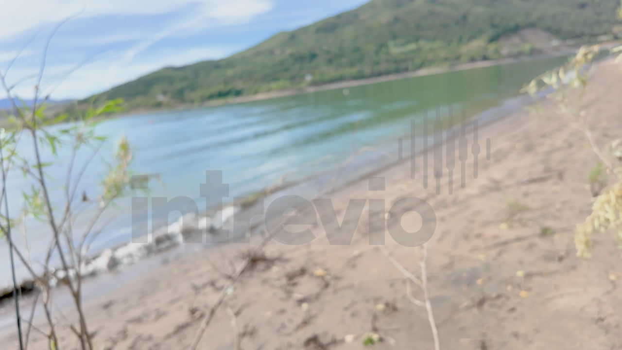 Holding Gamakatsu Tube Head Pack of 5